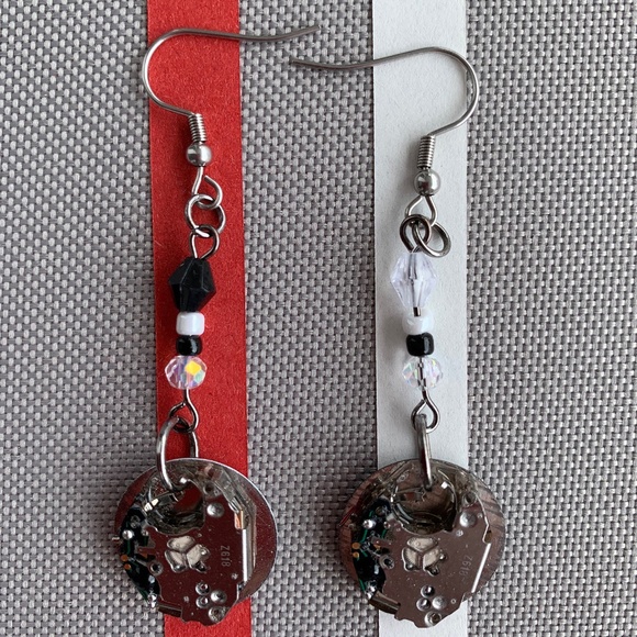 Recycled Watch Face - Picture 2 of 8